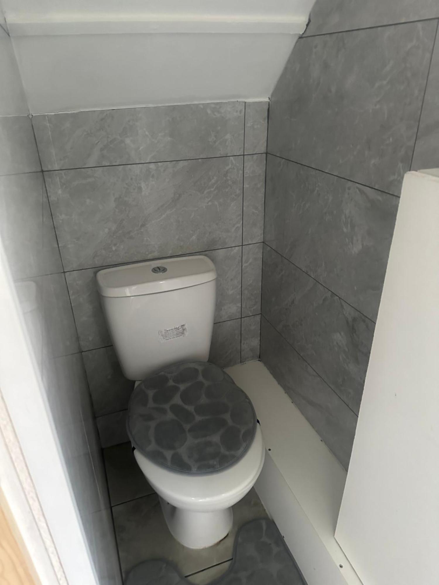 Welling Ebehi Inn מראה חיצוני תמונה